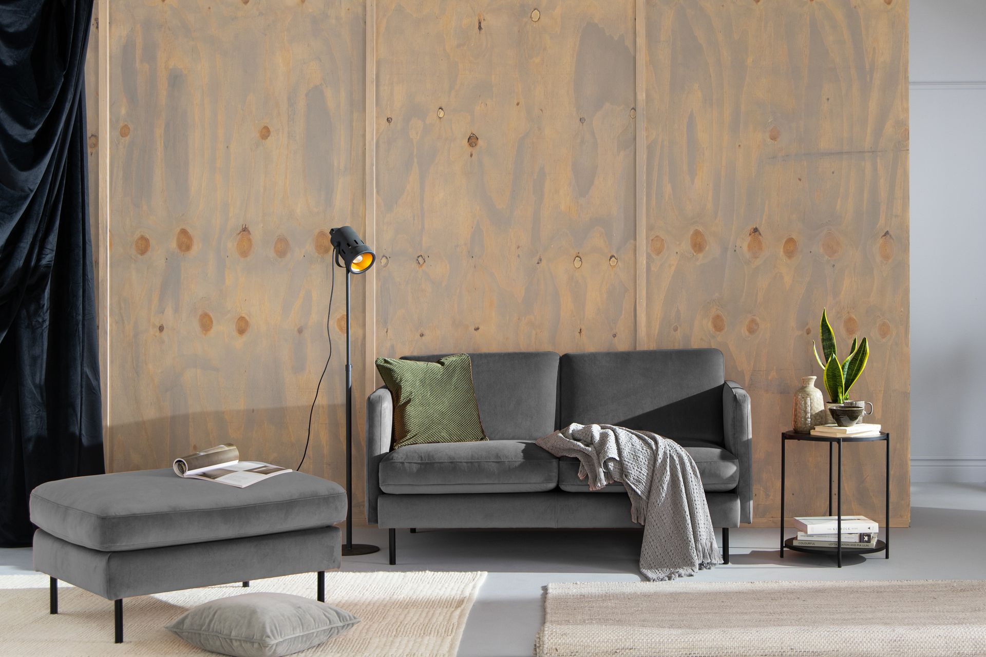 Teodin Fløyelssofa 2-seters - Lysegrå - Møbler - Sofaer - 2 seter sofa