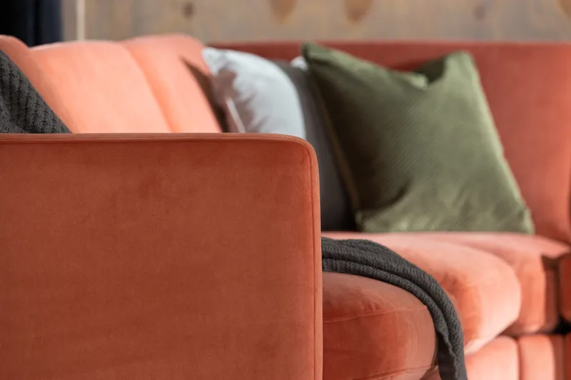 Teodin Hjørnesofa med Divan Høyre Fløyel - Rosa - Møbler - Sofaer - Hjørnesofa - Hjørnesofa med divan