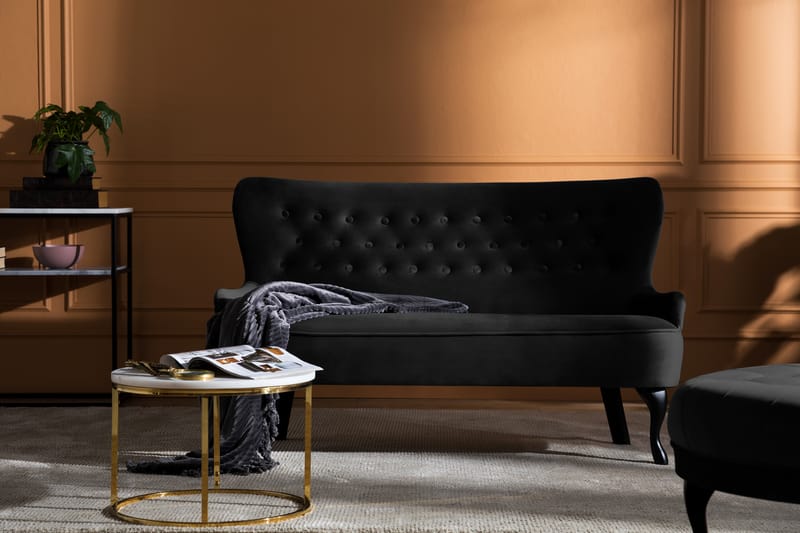 Dahlia Sofa Fløyel - Svart - Howard sofa - Fløyel sofaer - 2 seter sofa