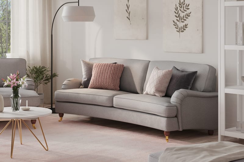 Howard Lyx 3-seters Svunget Stoffsofa - Lys grå - Møbler - Sofaer - Howard sofa