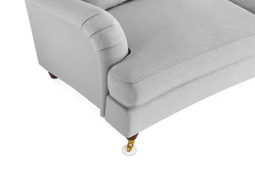 Howard Lyx 4-seters Svunget Stoffsofa - Lys grå - Møbler - Sofaer - Howard sofa