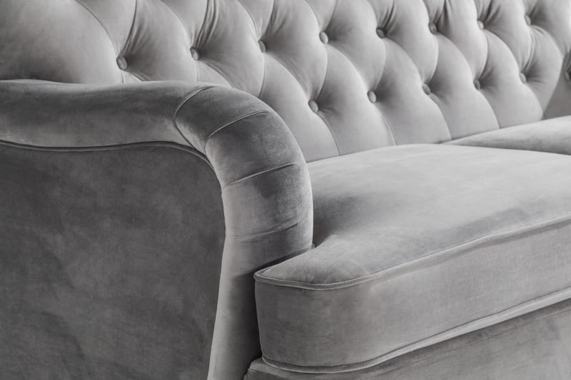Howard Riviera 2-seters Fløyelssofa - Lys grå - Møbler - Sofaer - Howard sofa