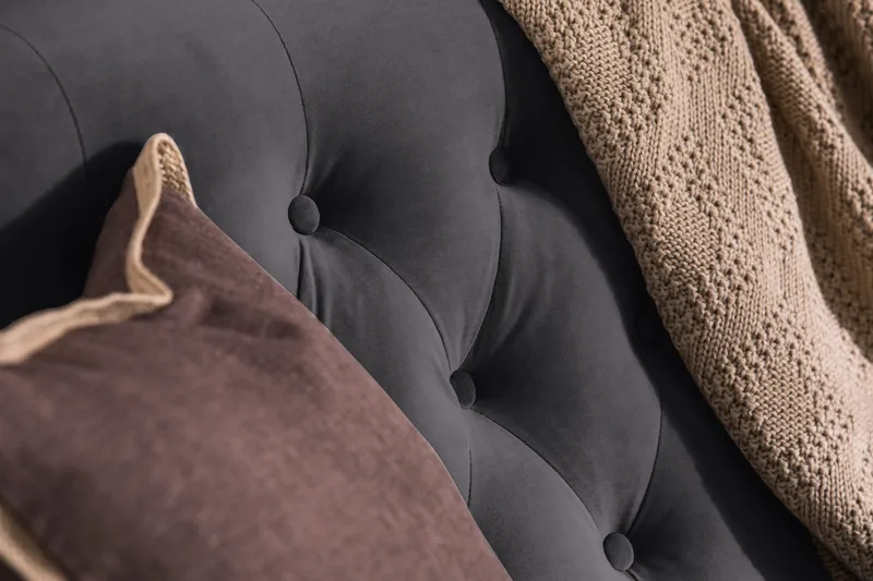 Howard Riviera 2-seters Fløyelssofa - Mørk grå - Møbler - Sofaer - Howard sofa