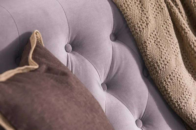 Howard Riviera 3-seters Fløyelssofa - Lilla - Møbler - Sofaer - Howard sofa