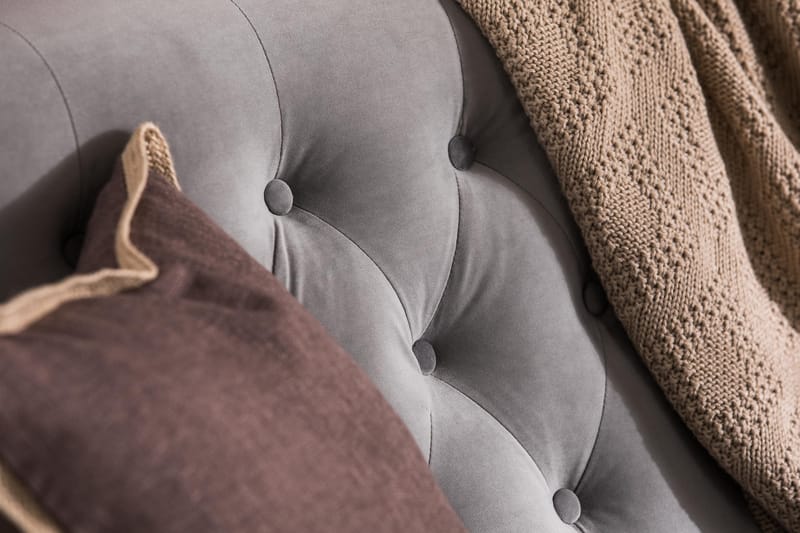 Howard Riviera 3-seters Fløyelssofa - Lys grå - Møbler - Sofaer - Howard sofa