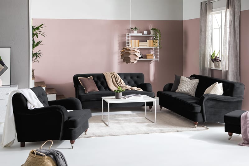 Howard Riviera 3-seters Fløyelssofa - Svart - Møbler - Sofaer - Howard sofa
