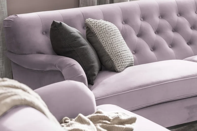 Howard Riviera 3-seters Svingt Fløyelssofa - Lilla - Møbler - Sofaer - Howard sofa