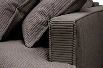 Rossita Lyx 2,5-seters ekstra dyp sofa i kordfløyel - Taupe - Møbler - Sofaer - Sofa 3 seter