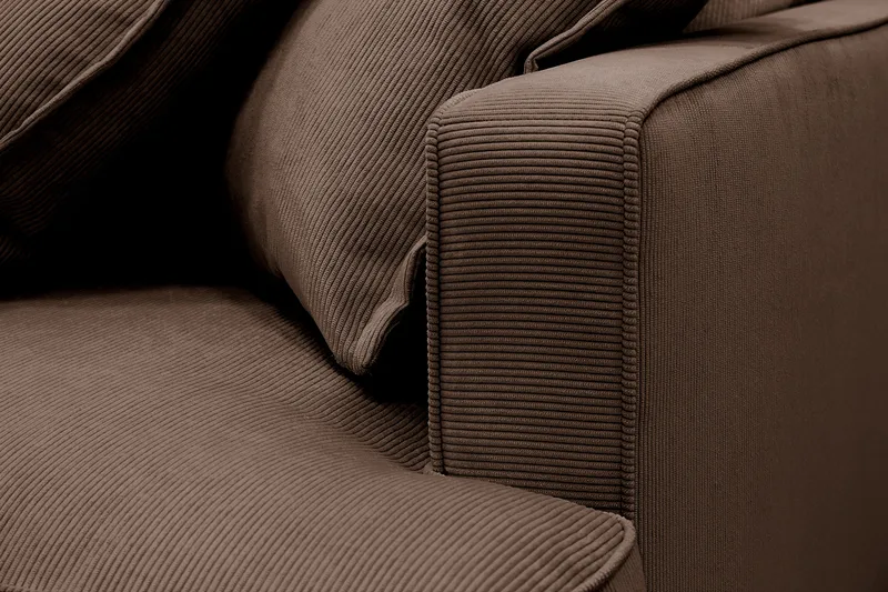 Rossita Lyx 3,5-seters Ekstra Dyp Sofa i Kordfløyel - Brun - Møbler - Sofaer - 4 seter sofa