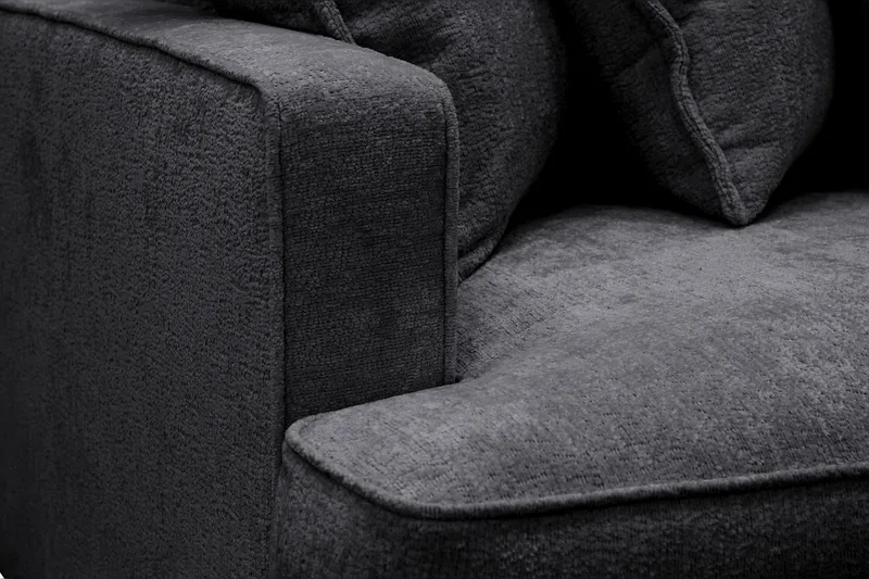 Rossita Lyx 4-seters Ekstra Dyp Sofa i Chenille - Svart - Møbler - Sofaer - 4 seter sofa
