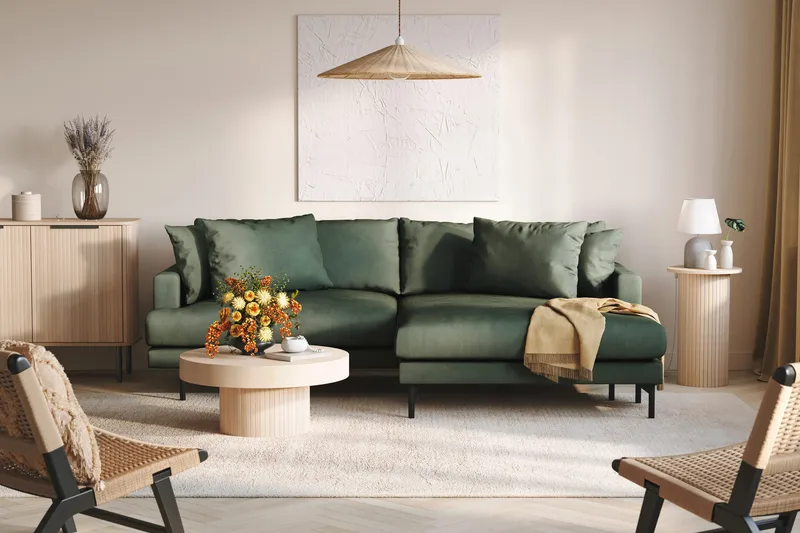 Menard 4-seters Høyrevendt L-formet Divansofa i Manchester - Grønn - Møbler - Sofaer - Sofa med sjeselong - 4 seters sofa med divan