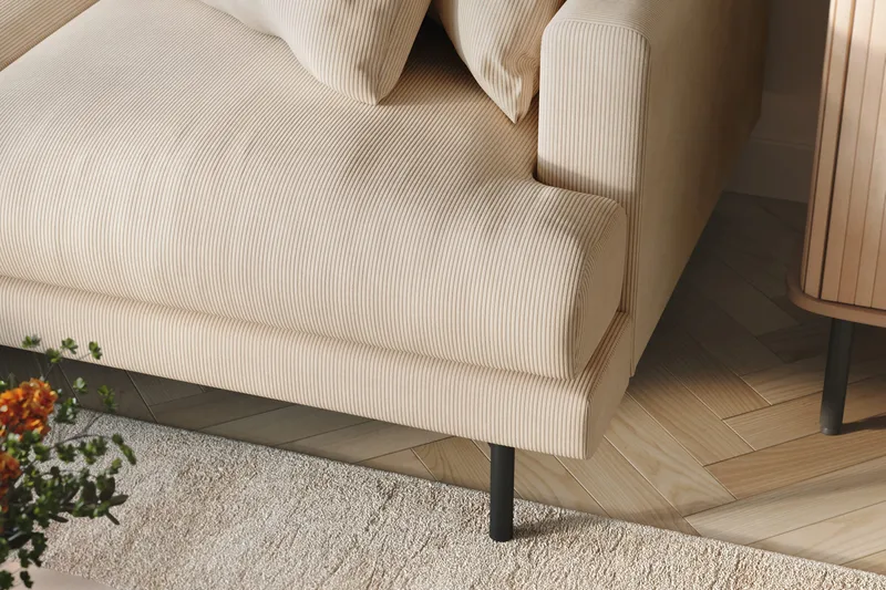 Menard 4-seters Venstrevendt L-formet Divansofa i Manchester - Beige - Møbler - Sofaer - Sofa med sjeselong - 4 seters sofa med divan