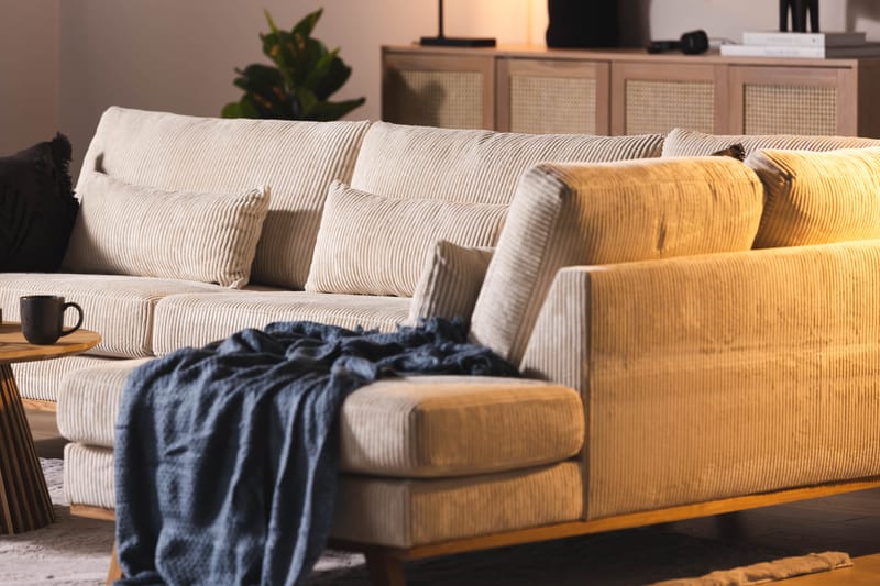 Copenhagen 4-seters Høyrevendt L-formet Sjeselongsofa i Manchester - Beige - Møbler - Sofaer - Sofa med sjeselong