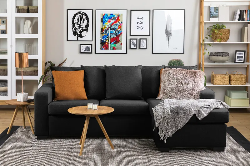 Crazy 3-seters Vendbar L-formet Divansofa i Stoff inkl. Pynteputer - Mørk grå - Møbler - Sofaer - Sofa med sjeselong