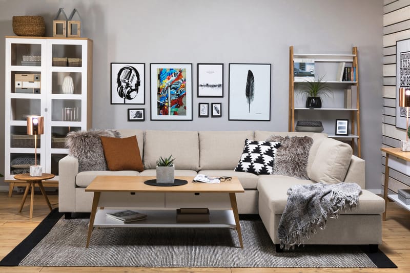 Crazy 4-seters Høyrevendt L-formet Sjeselongsofa i Stoff - Beige - Møbler - Sofaer - Sofa med sjeselong - 3 seters sofa med divan