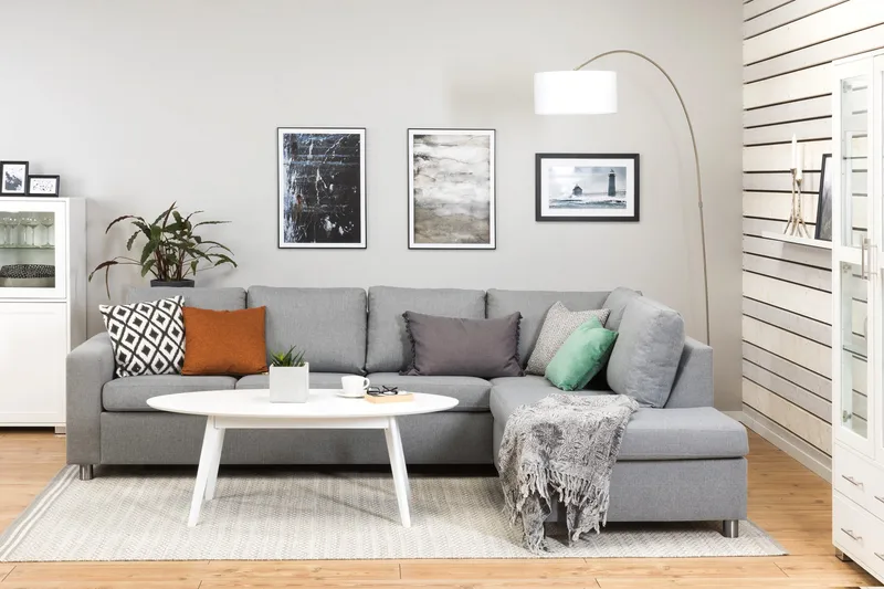 Crazy 4-seters Høyrevendt L-formet Sjeselongsofa i Stoff - Grå - Møbler - Sofaer - Sofa med sjeselong - 3 seters sofa med divan