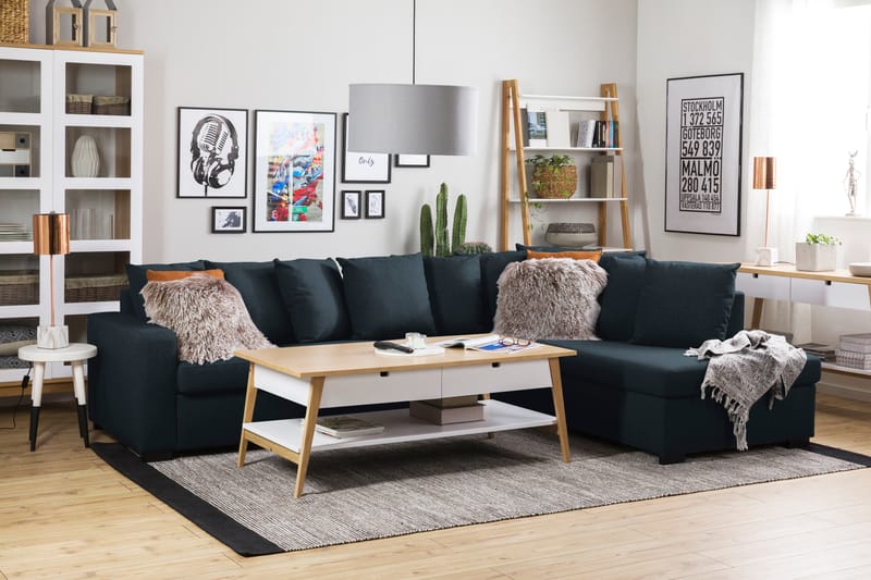Crazy 4-seters Høyrevendt L-formet Sjeselongsofa i Stoff inkl. Pynteputer - Blå - Møbler - Sofaer - Sofa med sjeselong