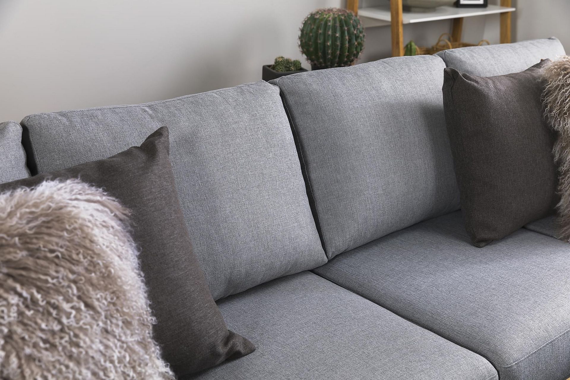 Crazy 4-seters Vendbar L-formet Sjeselongsofa i Stoff - Grå - Møbler - Sofaer - Sofa med sjeselong