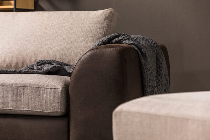 Cuba 4-seters Venstrevendt L-formet Sjeselongsofa i Kunstlær/Stoff - Brun / Beige - Møbler - Sofaer - Sofa med sjeselong