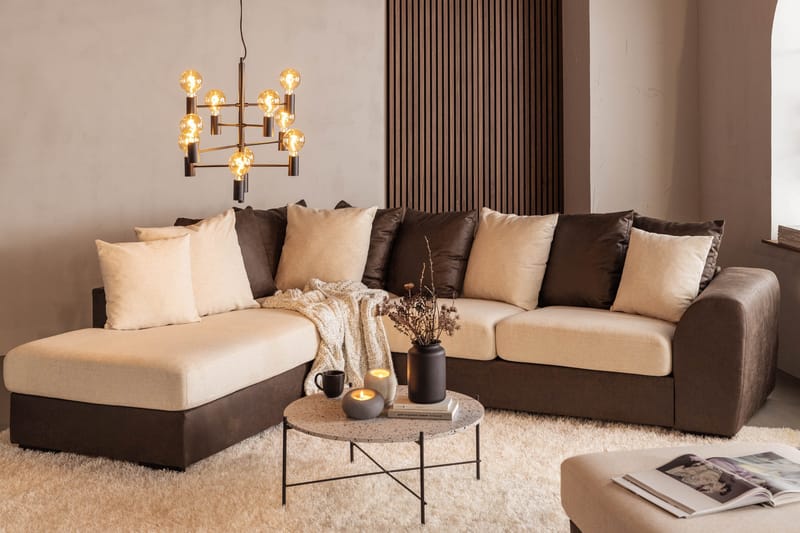 Cuba 4-seters Venstrevendt L-formet Sjeselongsofa i Kunstlær/Stoff inkl. Pynteputer - Brun / Beige - Møbler - Sofaer - Sofa med sjeselong