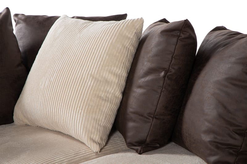Cuba 4-seters Venstrevendt L-formet Sjeselongsofa i Manchester/Kunstlær inkl. Pynteputer - Brun / Beige - Møbler - Sofaer - Sofa med sjeselong