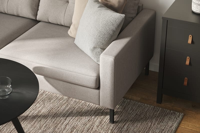 Frillestad 4-seters Venstrevendt L-formet Sjeselongsofa i Stoff - Beige - Møbler - Sofaer - Sofa med sjeselong