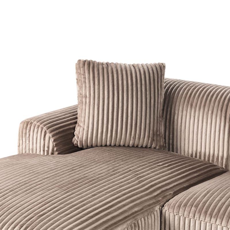 Hjørnesofa Stenum - Lys brun, messing/Høyrevendt - Møbler - Sofaer - Hjørnesofa - Howard hjørnesofa