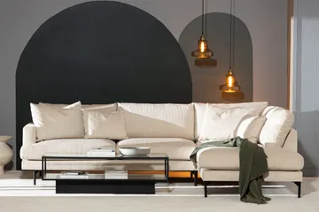 Menard 4-seters Høyrevendt Dyp L-formet Sjeselongsofa i Manchester - Beige - Møbler - Sofaer - Sofa med sjeselong