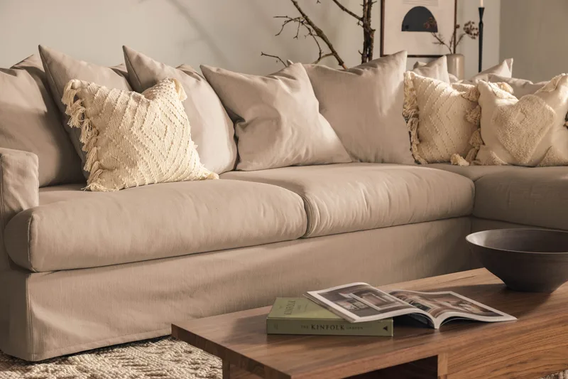 Menard 4-seters Høyrevendt Dyp L-formet Sjeselongsofa i Stoff - Beige - Møbler - Sofaer - Sofa med sjeselong