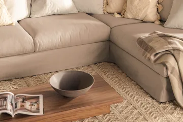 Menard 4-seters Høyrevendt Dyp L-formet Sjeselongsofa i Stoff - Beige - Møbler - Sofaer - Sofa med sjeselong