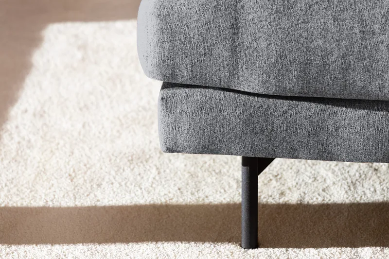 Menard 4-seters Høyrevendt Dyp L-formet Sjeselongsofa i Stoff - Grå - Møbler - Sofaer - Sofa med sjeselong