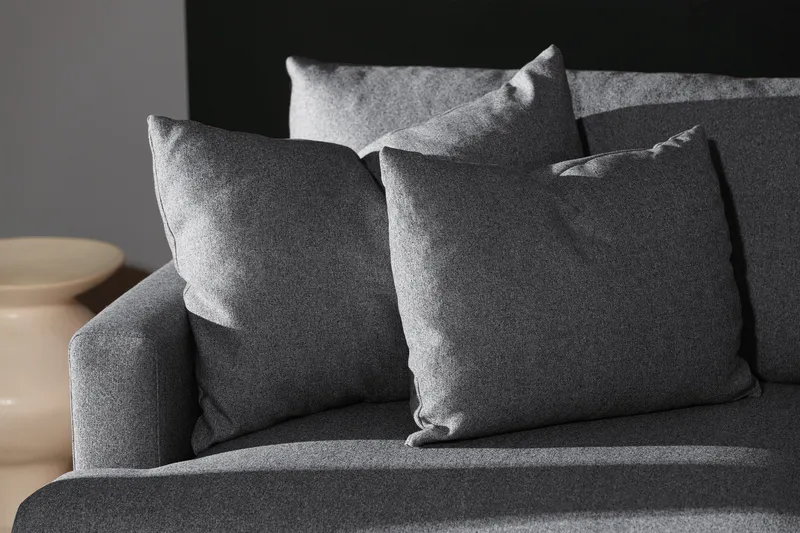 Menard 4-seters Høyrevendt Dyp L-formet Sjeselongsofa i Stoff - Mørk grå - Møbler - Sofaer - Sofa med sjeselong