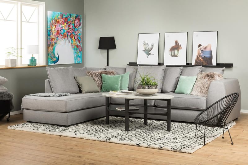 Optus 4-seters Venstrevendt L-formet Sjeselongsofa i Stoff inkl. Pynteputer - Lys grå - Møbler - Sofaer - Sofa med sjeselong - 3 seters sofa med divan