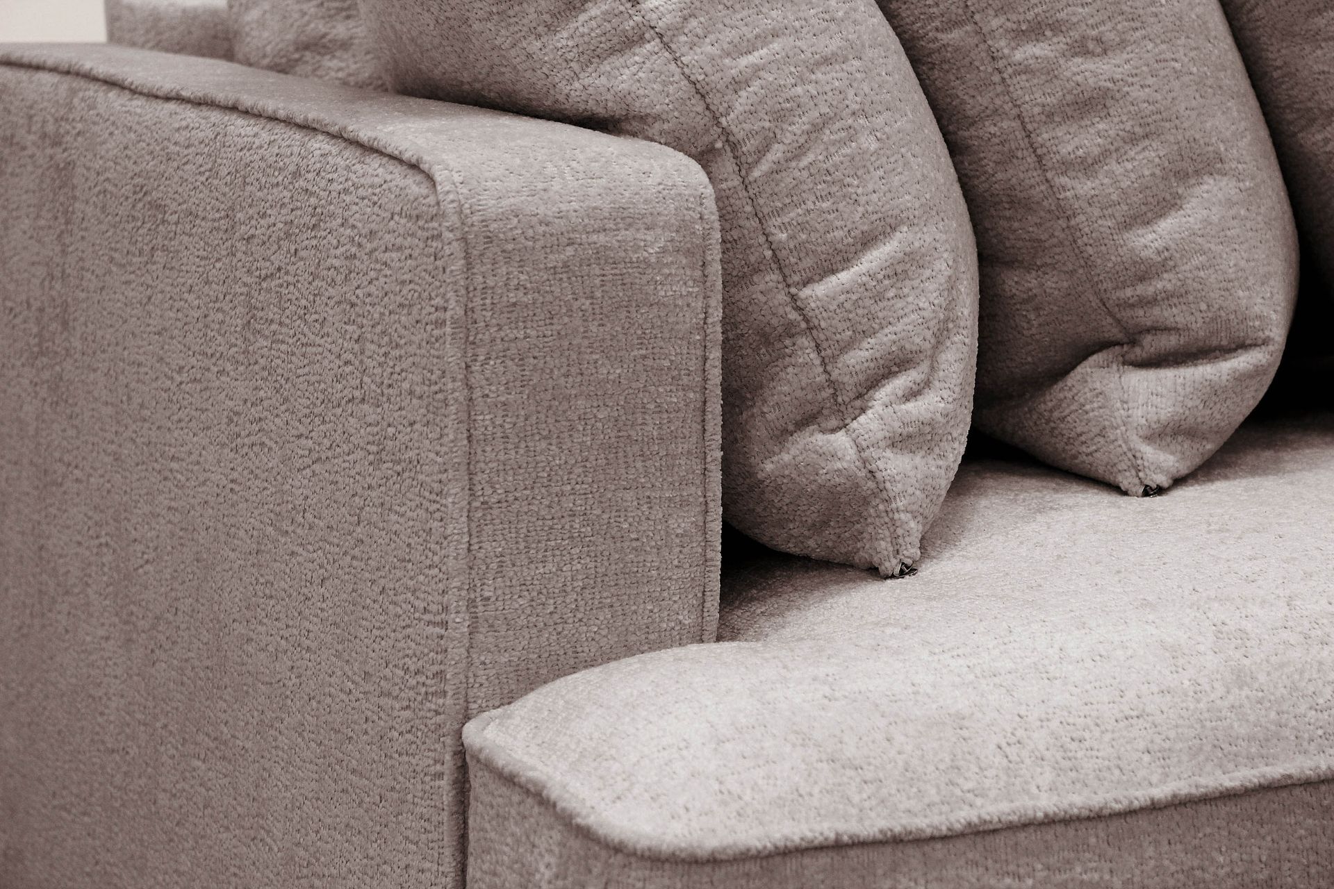 Rossita 4-seters Høyrevendt L-formet Dyp Sjeselongsofa med Hel Pute i Chenille - Grå / Brun - Møbler - Sofaer - Sofa med sjeselong