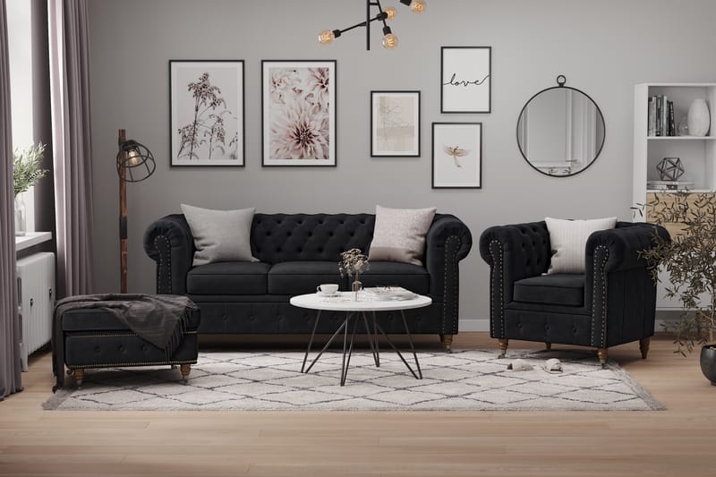 Chesterfield Deluxe Sofagruppe 3-seter+Lenestol+Fotskammel - Svart Fløyel - Møbler - Sofaer - Sofagrupper - Chesterfield sofagruppe