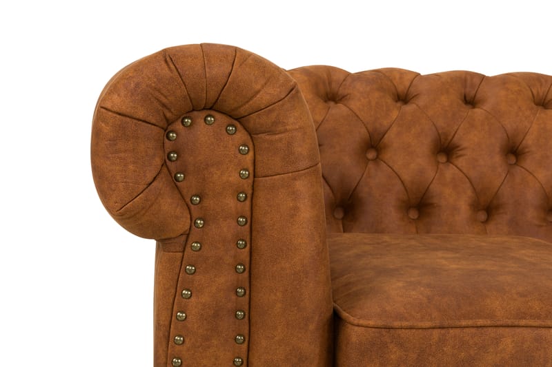 Chesterfield Deluxe Sofagruppe 2-seter+Lenestol+Fotskammel - Konjakk - Møbler - Sofaer - Sofagrupper - Howard sofagruppe