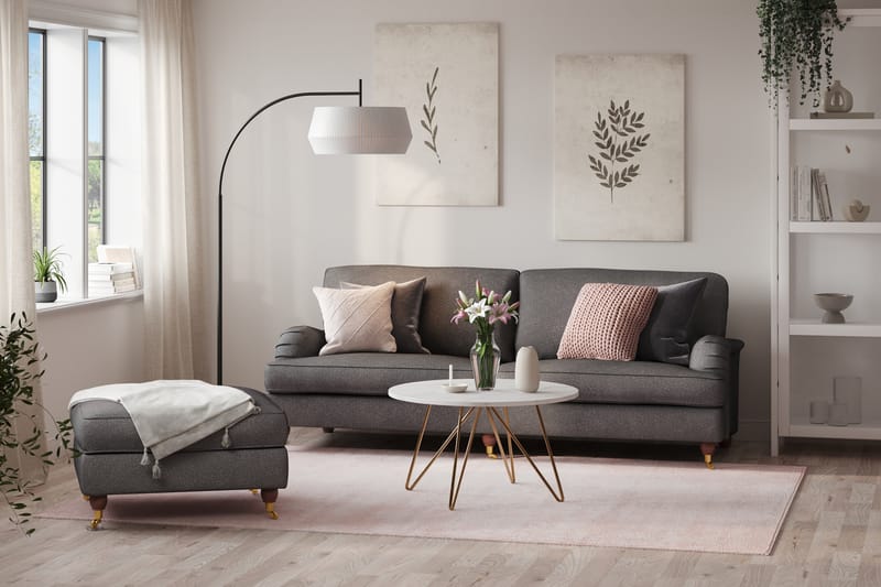 Howard Lyx 4-seters Stoffsofa + Fotskammel - Mørk grå - Møbler - Sofaer - Sofagrupper - Howard sofagruppe