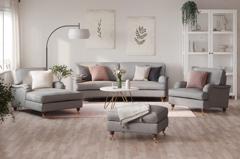 Howard Lyx Sofagruppe 3-seters Svingt Sofa + Divanstol + Lenestol + Fotskammel i Stoff - Lys grå - Møbler - Sofaer - Sofagrupper - Howard sofagruppe