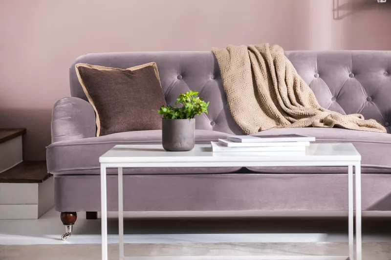 Howard Riviera Sofagruppe 3-seters + 2-seters Sofa + Lenestol + Fotskammel i Fløyel - Lilla - Møbler - Sofaer - Sofagrupper - Howard sofagruppe