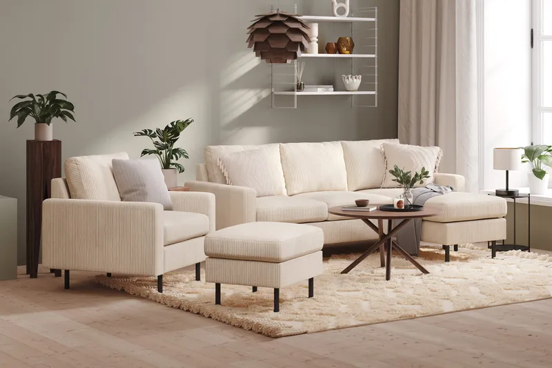 Peppe Sofagruppe 3-seters Vendbar L-formet Sjeselongsofa + Lenestol + Fotskammel i Manchester - Beige - Møbler - Sofaer - Sofagrupper