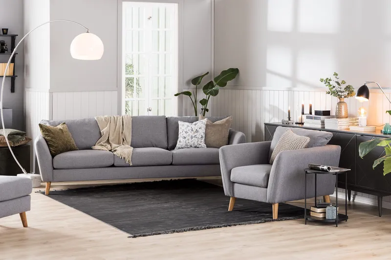 Trend Sofagruppe 3-seter + 2-seter Sofa + Lenestol + Fotskammel i Stoff - Lys grå - Møbler - Sofaer - Sofagrupper