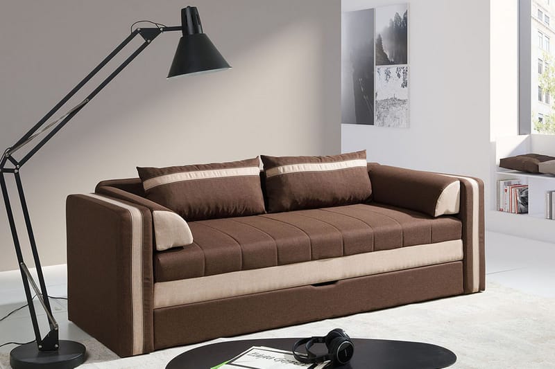 Euforia 3-seter Sovesofa 140x188 cm med Oppbevaring i Stoff - Brun - Møbler - Sofaer - Sovesofaer
