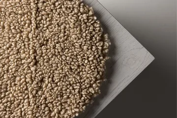 Katy Stolpute - Beige - Tekstiler - Sitteputer