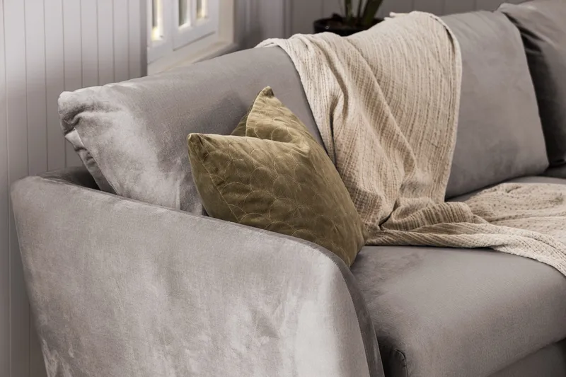 Trend Sofagruppe 3-seters + 2-seters Sofa + Lenestol + Fotskammel i Fløyel - Brun - Møbler - Sofaer - Sofagrupper