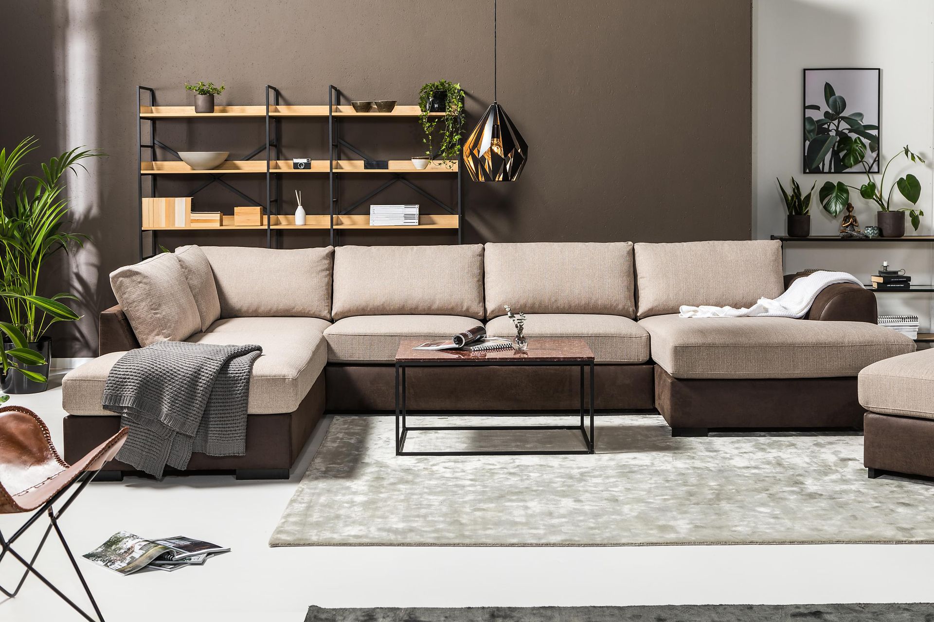 Cuba 5-seters Høyrevendt U-formet Sofa med Divan og Sjeselong i Kunstlær/Stoff - Brun / Beige - Møbler - Sofaer - U-sofa