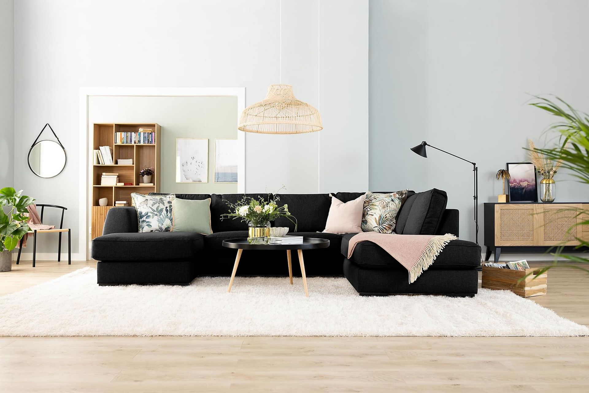 Optus 4-seters Venstrevendt U-formet Sofa med Divan og Sjeselong i Stoff - Svart - Møbler - Sofaer - U-sofa