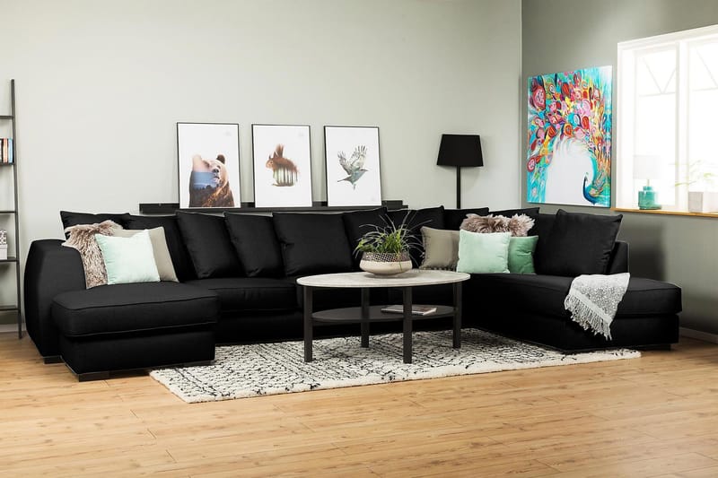 Optus 6-seters Høyrevendt U-formet Large Sofa med Divan og Sjeselong i Stoff inkl. Pynteputer - Svart - Møbler - Sofaer - U-sofa
