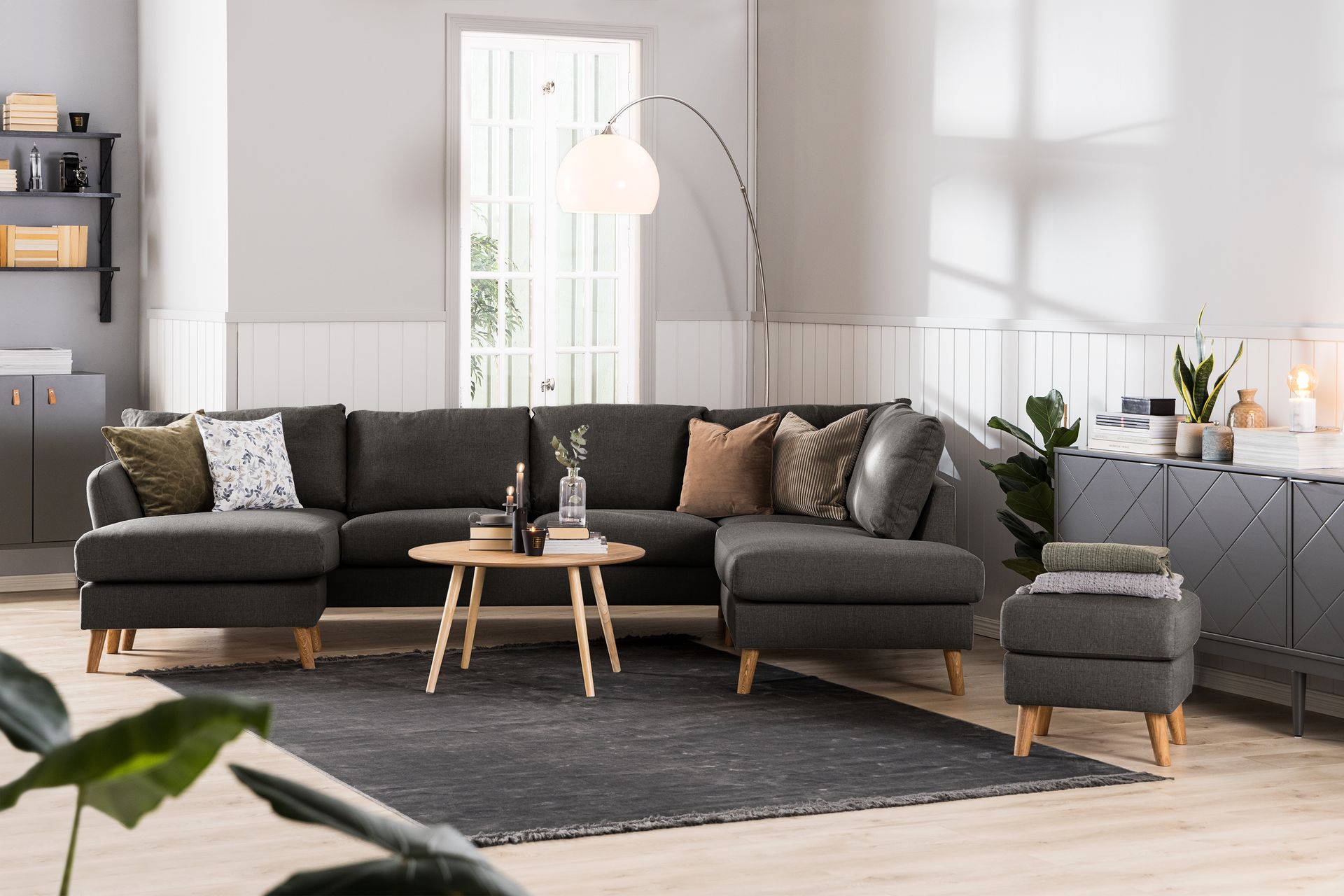 Trend 4-seters Venstrevendt U-formet Sofa med Divan og Sjeselong i Stoff - Svart - Møbler - Sofaer - U-sofa