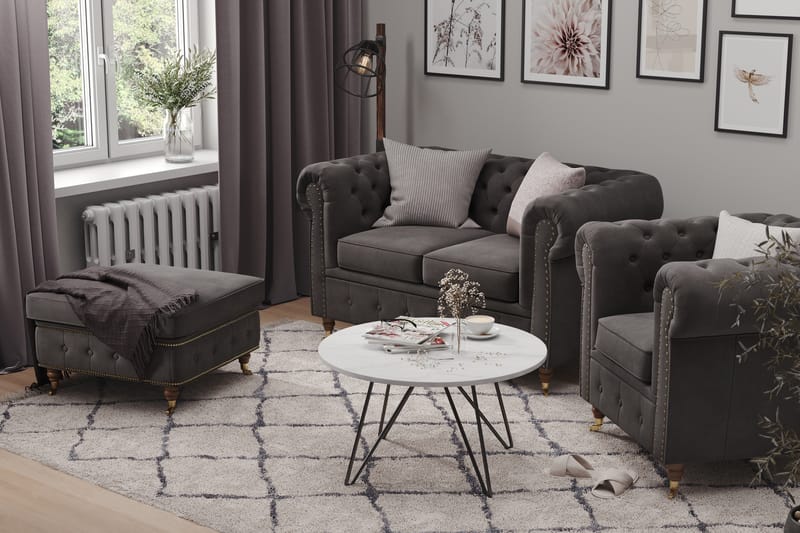 Chesterfield Deluxe Fotskammel - Grå - Møbler - Stoler & lenestoler - Krakk - Fotskammel - Chesterfield fotskammel