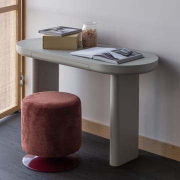 Puff med snurrefot Islen 39 cm rundt - Vinrød - Møbler - Stoler & lenestoler - Krakk - Puff